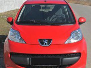 Peugeot 107 foto 1