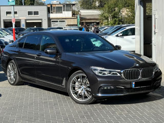 BMW 7 Series foto 3