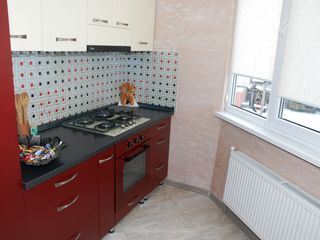 apartament cu 3 odai  - Cimislia foto 10