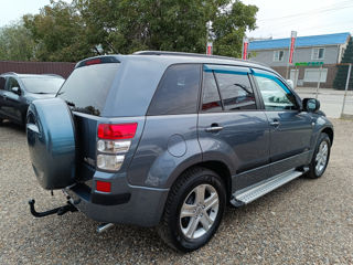 Suzuki Grand Vitara foto 4