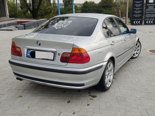 BMW 3 Series foto 6