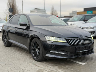 Skoda Superb foto 2