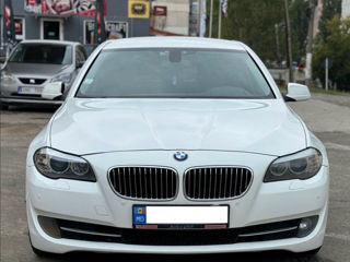 BMW 5 Series foto 6