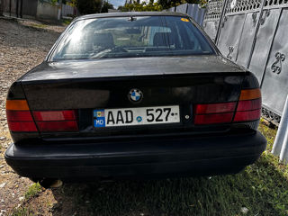 BMW 5 Series foto 3