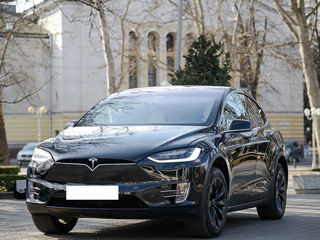 Tesla Model X foto 4