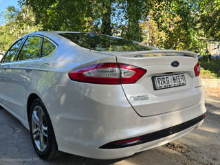 Ford Fusion foto 4