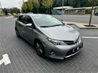 Toyota Auris foto 2