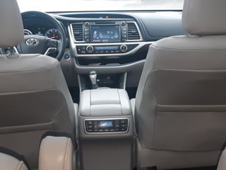 Toyota Highlander foto 5