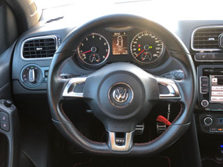 Volkswagen Polo foto 9