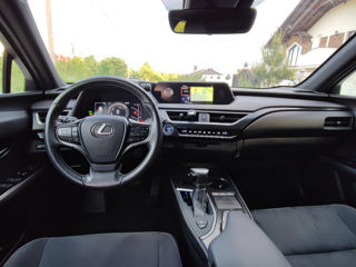 Lexus UX foto 5
