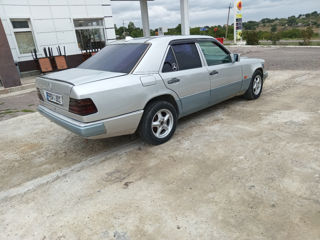 Mercedes Series (W124)