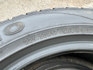 Зимние шины 225/50R17 Kumho foto 5