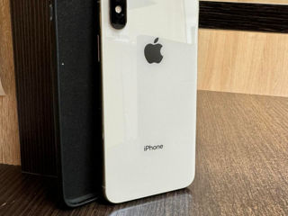 Apple iPhone X /64 Gb- 3190 lei