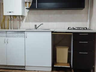 Apartament cu 2 camere, 62 m², Centru, Florești foto 6