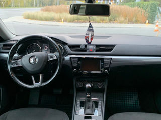 Skoda Superb foto 2