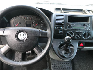 Volkswagen T5 foto 6