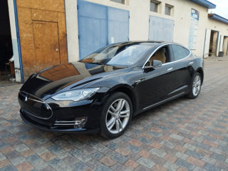 Tesla Model S foto 3