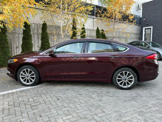 Ford Fusion foto 8