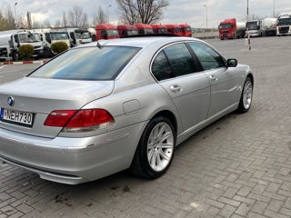 BMW 7 Series foto 4