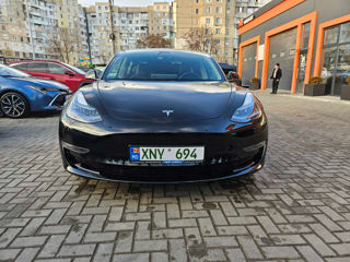 Tesla Model 3 foto 5