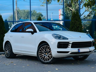 Porsche Cayenne foto 1