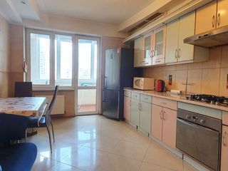 Apartament cu 2 camere, 81 m², Centru, Chișinău foto 5