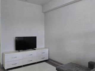 Apartament cu 2 camere, 80 m², Botanica, Chișinău foto 17