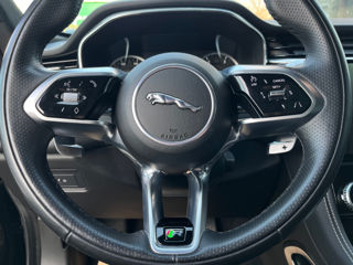 Jaguar F-PACE foto 8