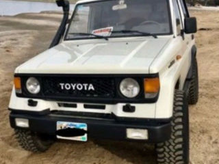 Toyota Land Cruiser Prado foto 4