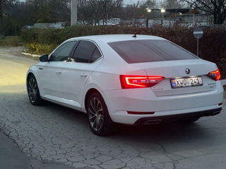 Skoda Superb foto 5