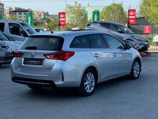 Toyota Auris foto 5