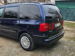 Volkswagen Sharan foto 9