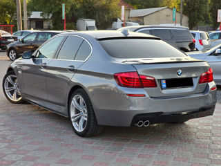 BMW 5 Series foto 4