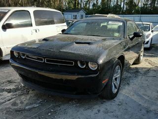 Dodge Challenger foto 2