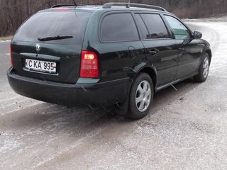 Skoda Octavia foto 3