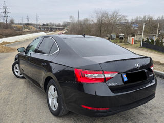 Skoda Superb foto 4