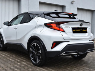 Toyota C-HR foto 7