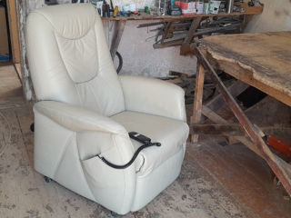 Электрическое коженное кресло foto 3
