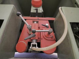 Mașină de calibrat și șlefuit la 1100 mm Калибровочный шлифовальный станок  foto 2