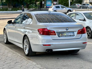 BMW 5 Series foto 8