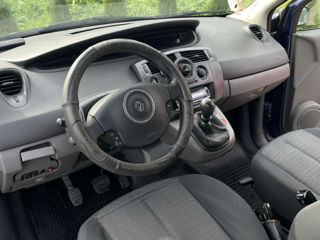 Renault Grand Scenic foto 9