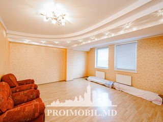 Apartament cu 3 camere, 121 m², Centru, Chișinău foto 7