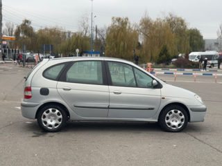 Renault Scenic foto 6