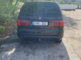 Volkswagen Sharan foto 3