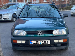 Volkswagen Golf foto 1