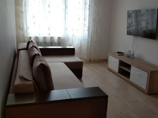 Apartament cu 2 camere, 80 m², Centru, Comrat foto 2
