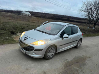 Peugeot 207 фото 7