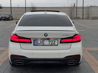 BMW 5 Series foto 6