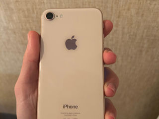 iPhone 8 64gb foto 2