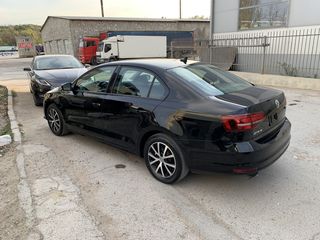 Volkswagen Jetta foto 3